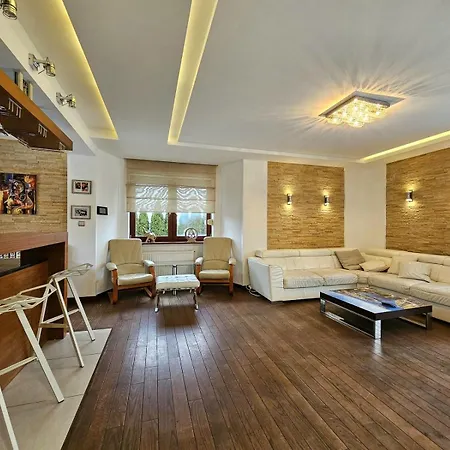 Dom Z Basenem I Sauna Zewnetrzna Holiday home *