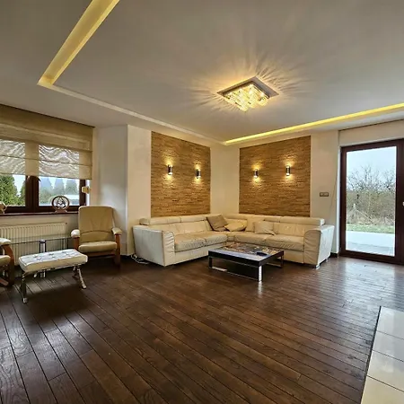 Holiday home Dom Z Basenem I Sauna Zewnetrzna *
