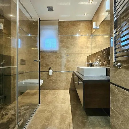 Dom Z Basenem I Sauna Zewnetrzna *