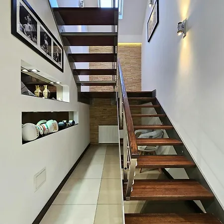 Dom Z Basenem I Sauna Zewnetrzna