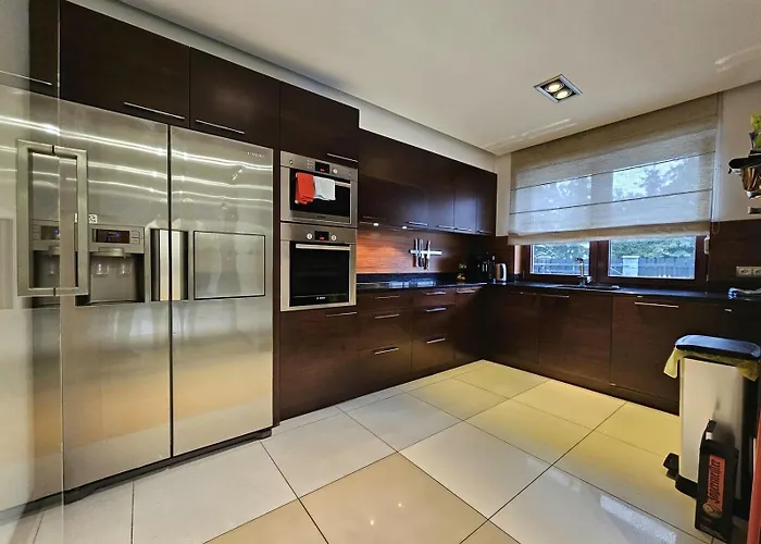 Dom Z Basenem I Sauna Zewnetrzna Gadow